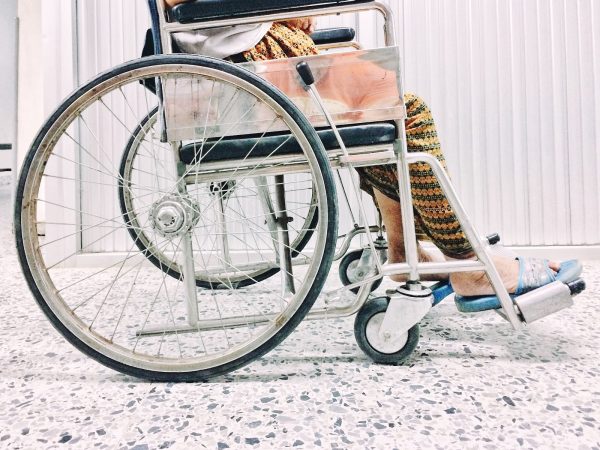 Cadeiras de Rodas: Como Escolher a Marca Certa para Você?