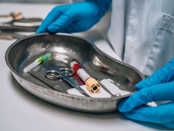 Essenciais Descartáveis para Hospitais: Otimize seus Recursos